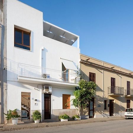 A Casa Di... Aurora 2 Bed and Breakfast San Vito Lo Capo Exteriör bild