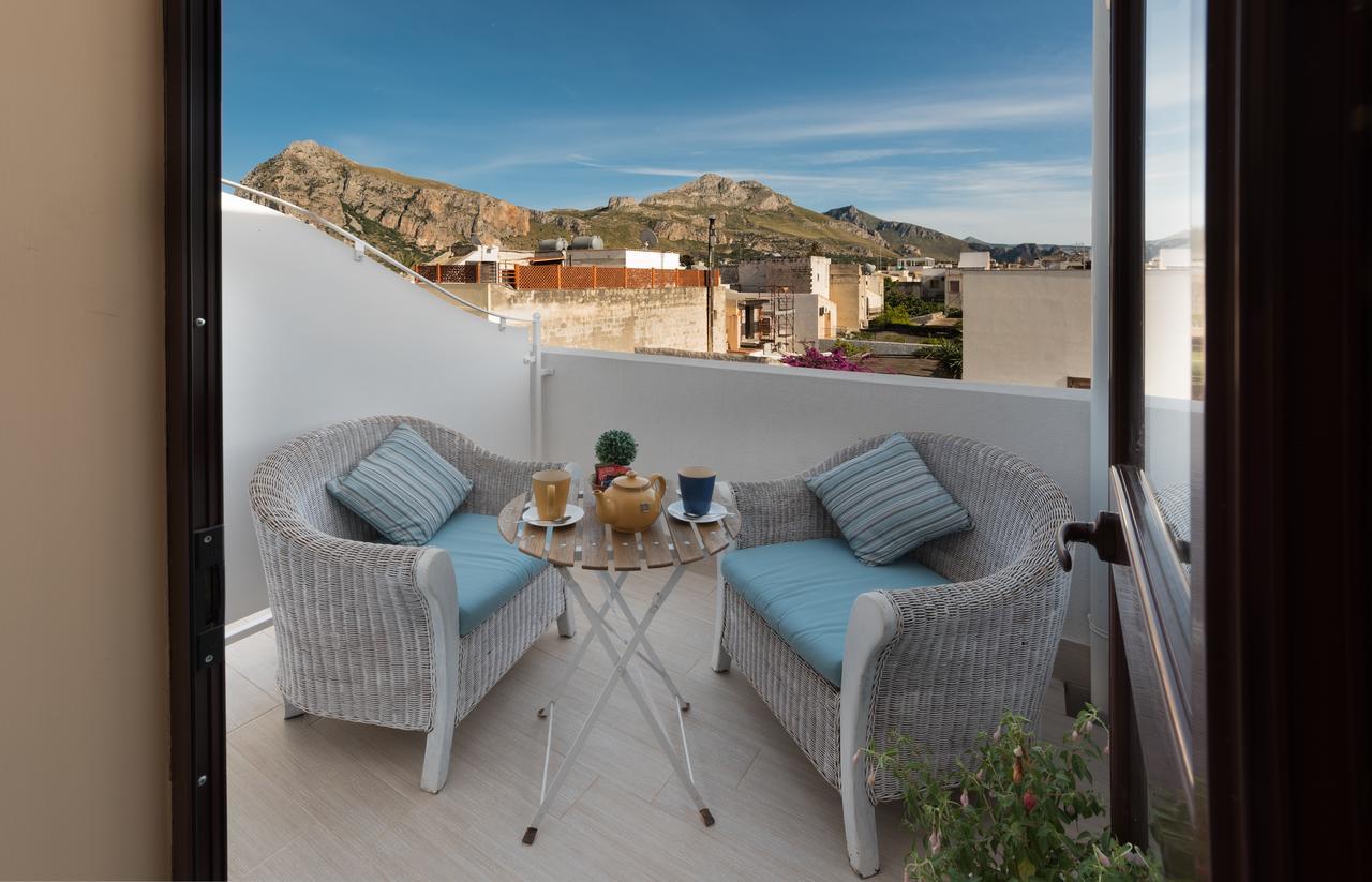 A Casa Di... Aurora 2 Bed and Breakfast San Vito Lo Capo Exteriör bild