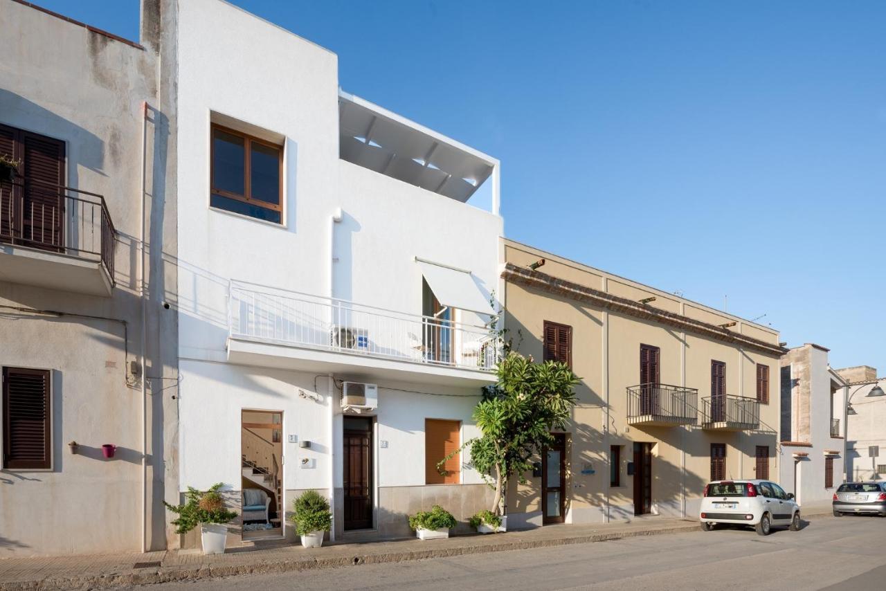 A Casa Di... Aurora 2 Bed and Breakfast San Vito Lo Capo Exteriör bild